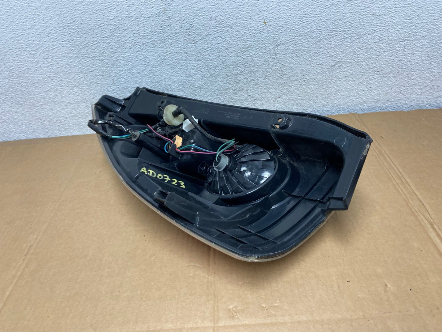 2006 2007 Mazda 5 Right Passenger RH Side Tail Light AD0723 LK6