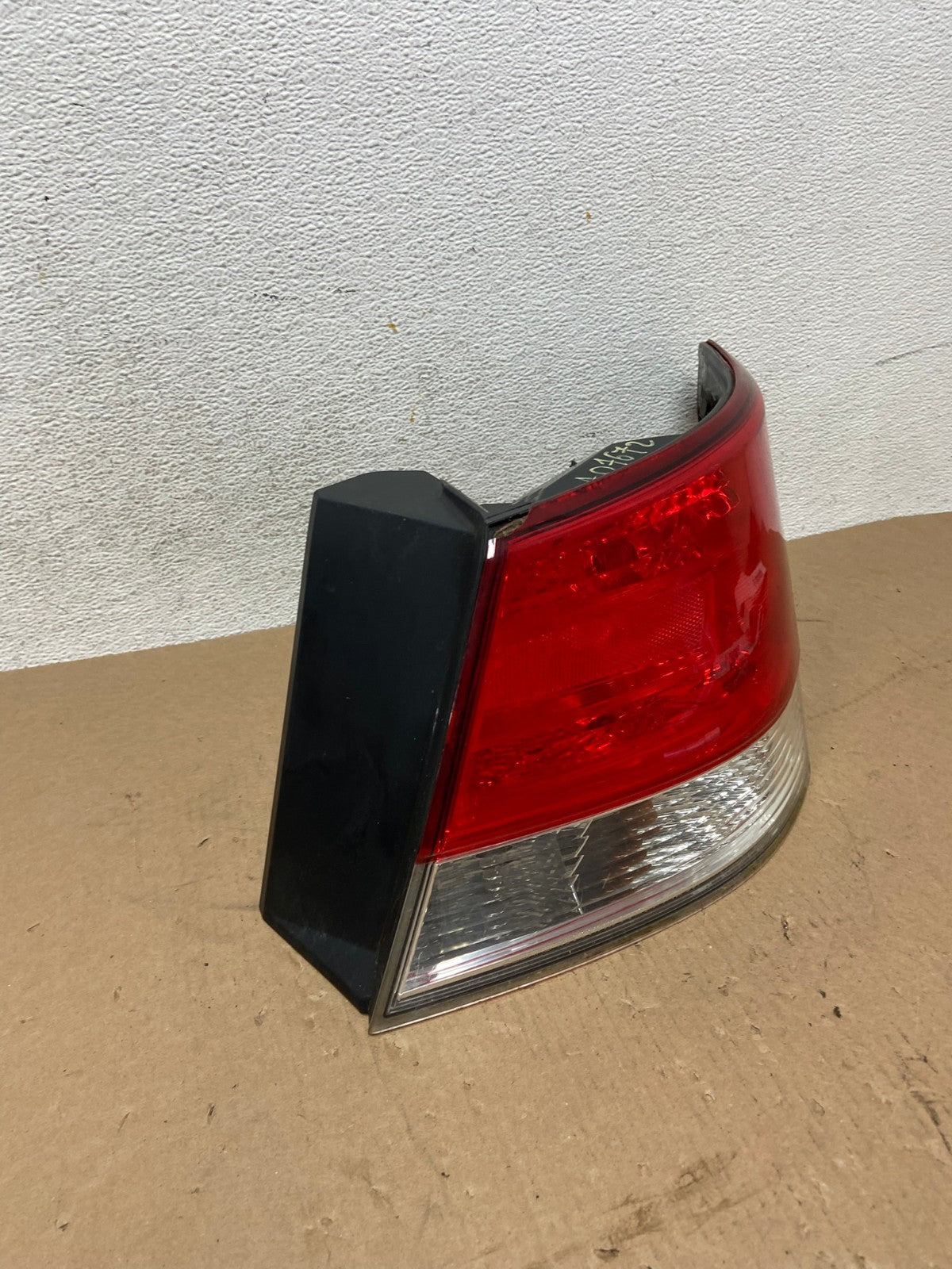 2010 to 2014 Subaru Legacy Right Passenger Rh Side Tail Light AD7672 LK1