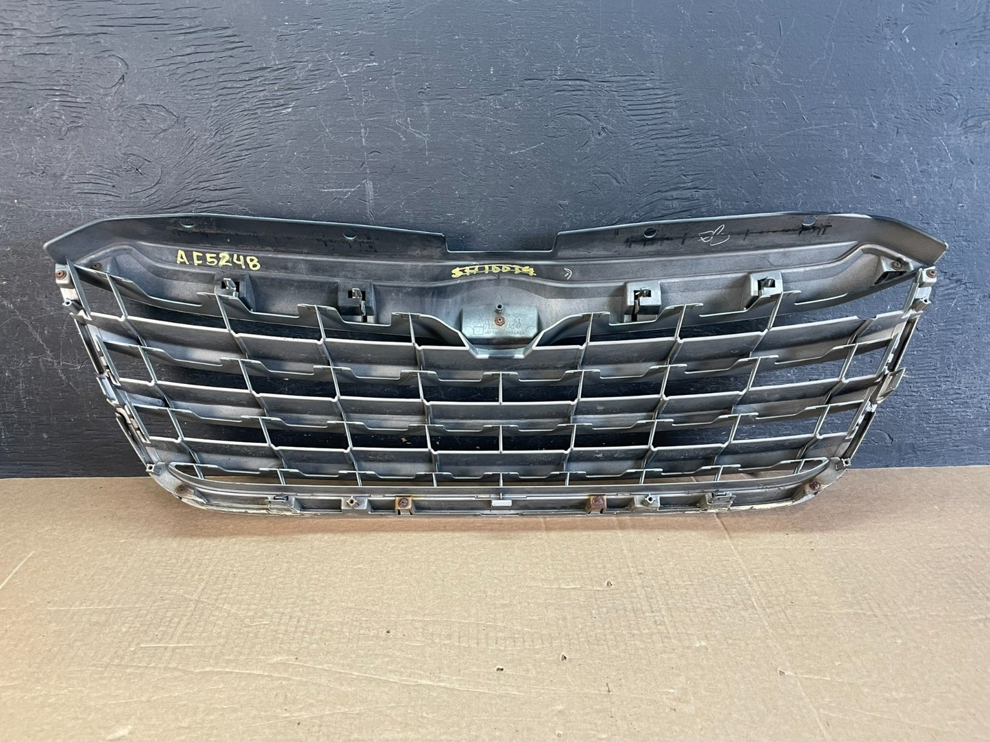 2008 to 2014 Subaru Tribeca Front Upper Grill Grille AF5248 DW4
