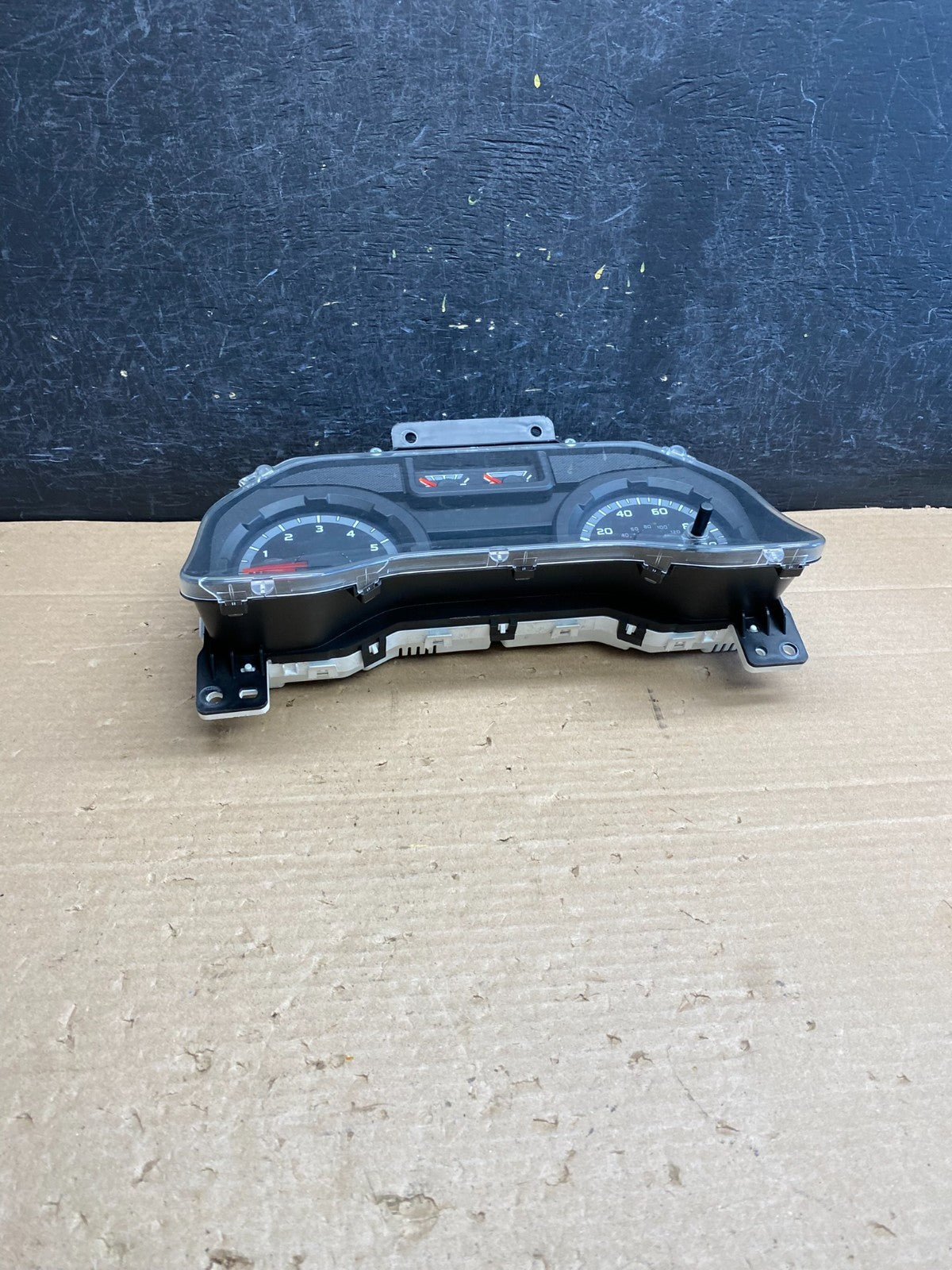 2009 to 2014 Ford E150 E250 E350 VAN Gauge Speedometer Cluster AG63704