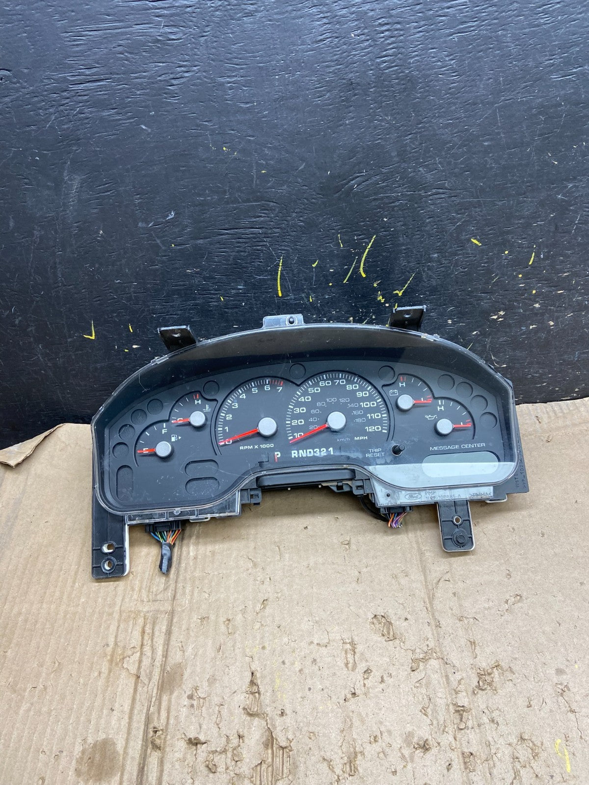 2004 2005 Ford Explorer Speedometer Cluster Gauge Oem X6366 DG0