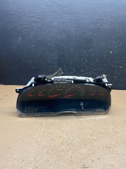 2006 Ford E350 Gauge Speedometer Cluster OEM Q9729 DG0