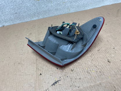 2003 to 2005 Toyota Corolla Right Passenger RH Side Tail Light Oem W0849 DW6