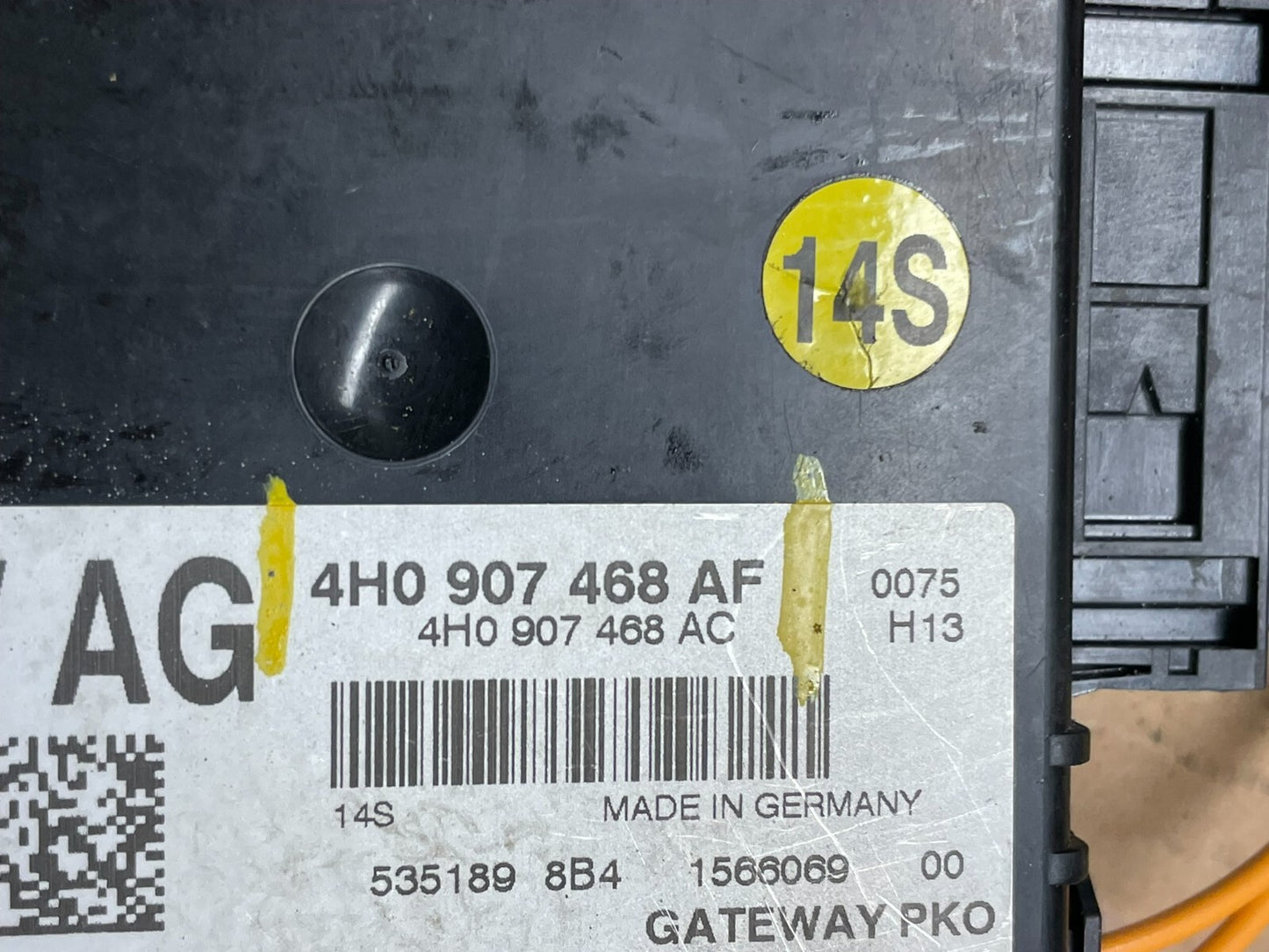 2015 - 2018 Audi A8 Interface Gateway Computer Control Module Unit M4292 DG6
