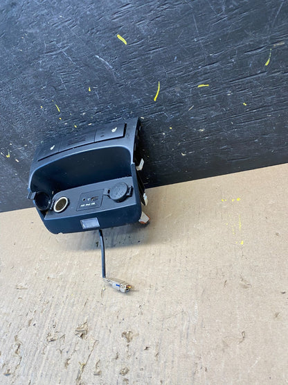 2011-2013 Kia Sorento Center Seat Heater Switches Aux USB Power Outlet T1679 DG1