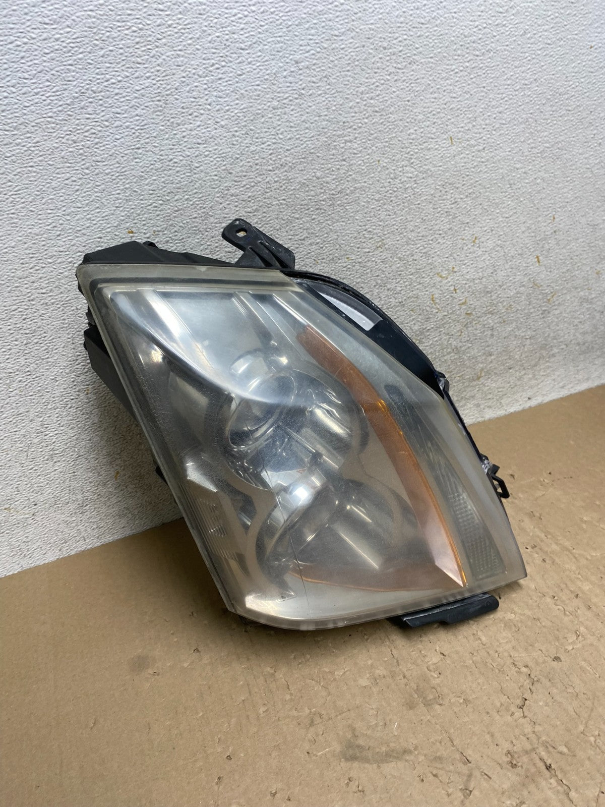 Halogen 2008 to 2014 Cadillac CTS Headlight Right Passenger Rh AJ2266 DW2
