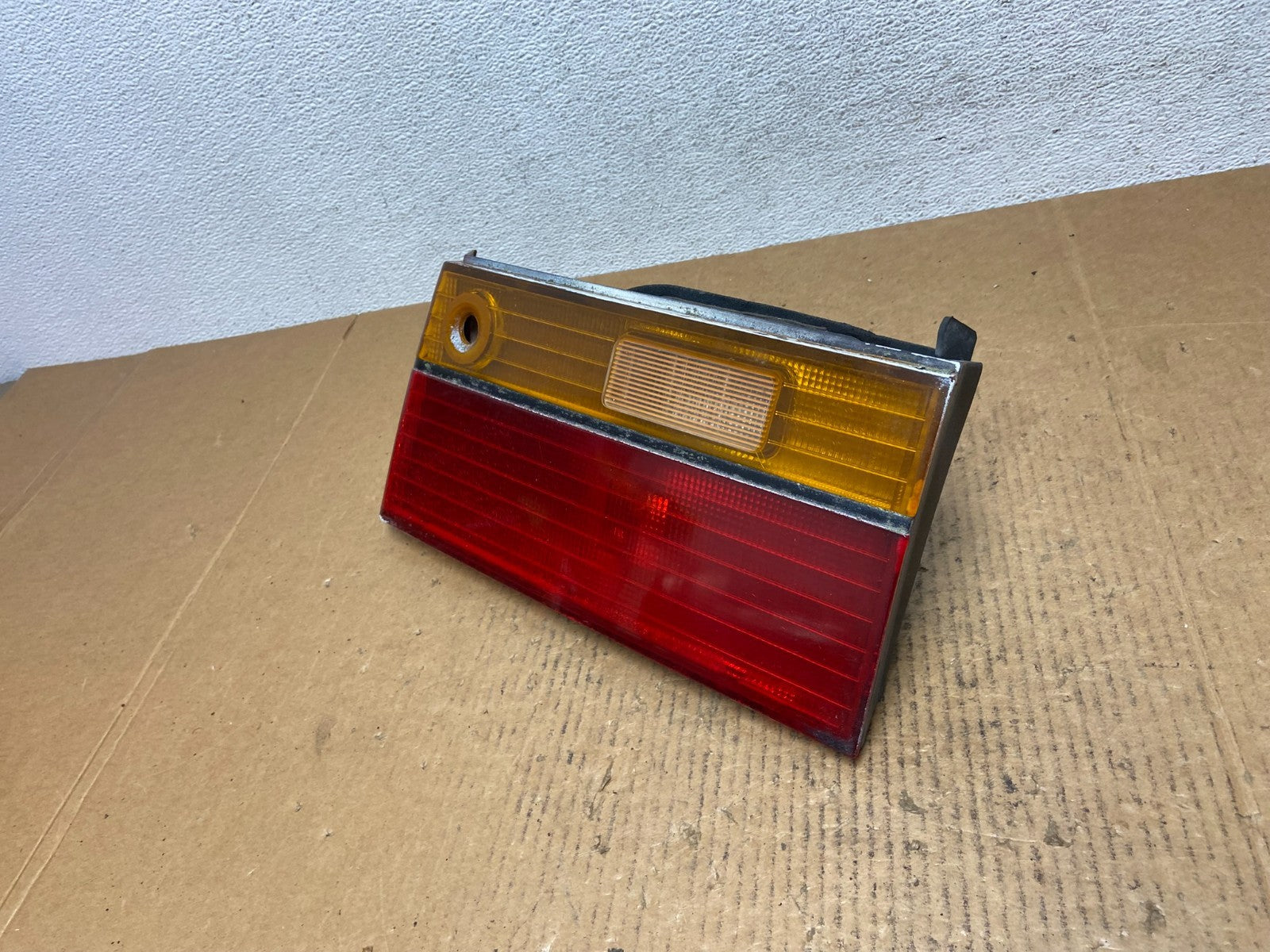 1990 to 1991 Honda Accord Coupe Right Passenger Inner Tail Light AE0618 DG1