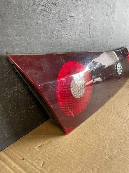 2000-2004 Chevrolet Impala Rear Trunk Center Finish Panel Tail Light AD0220 DG2