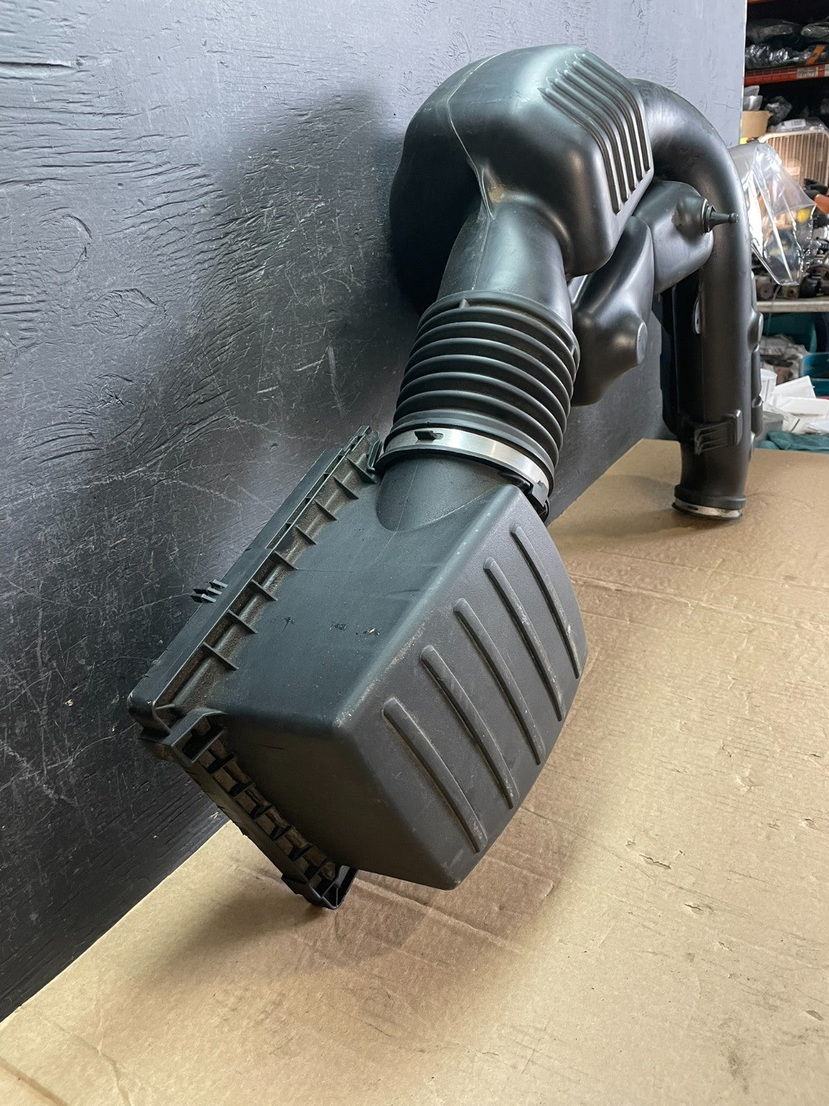 2014-2015 Jeep Grand Cherokee Durango 3.6L Resonator Air Intake Tube af5379 DG2