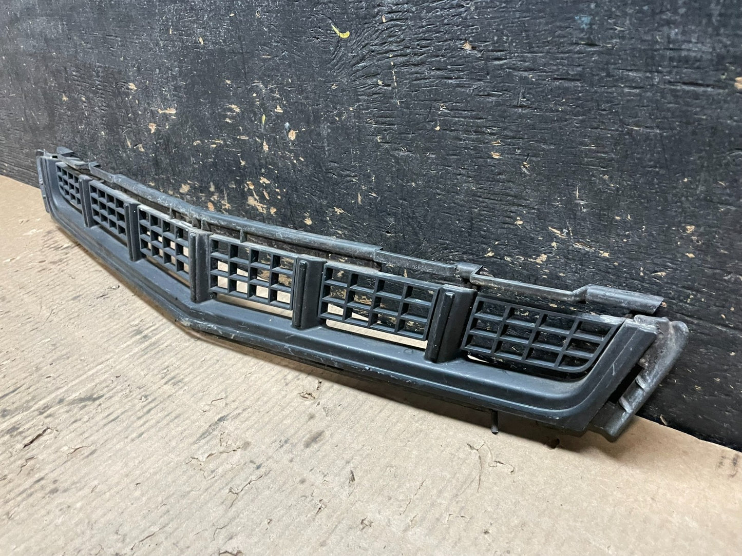 2012 to 2014 Cadillac CTS Front Lower Grill Grille OEM Y1293 DG2