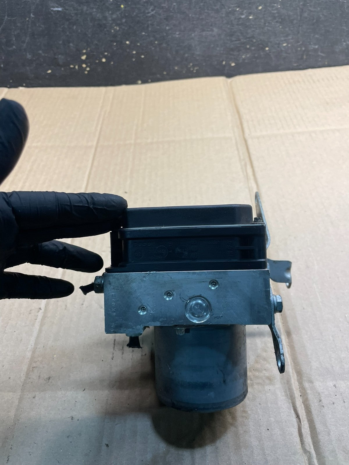 2007 to 2013 BMW 335i ABS Anti-Lock Brake Pump 6768550 OEM X0998 DG0