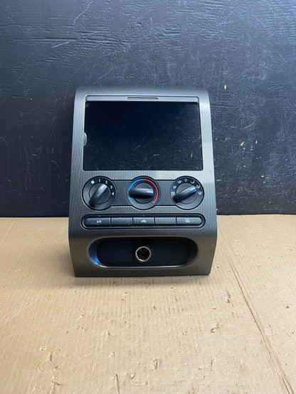 2004 to 2008 Ford F150 Radio Climate Dash Bezel Surround Black ae3823 DG0