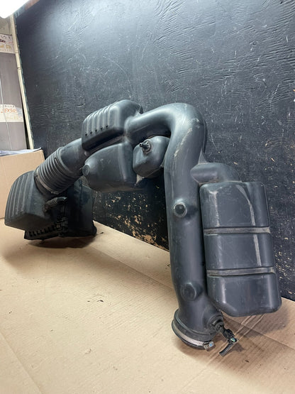 2011 - 2013 Dodge Durango 3.6L Resonator Air Intake Tube Z8349 DG1