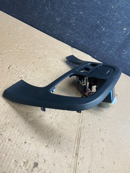 2006-2012 Hyundai Sedona Front Center Console Gear Shifter Bezel Astray AE40504