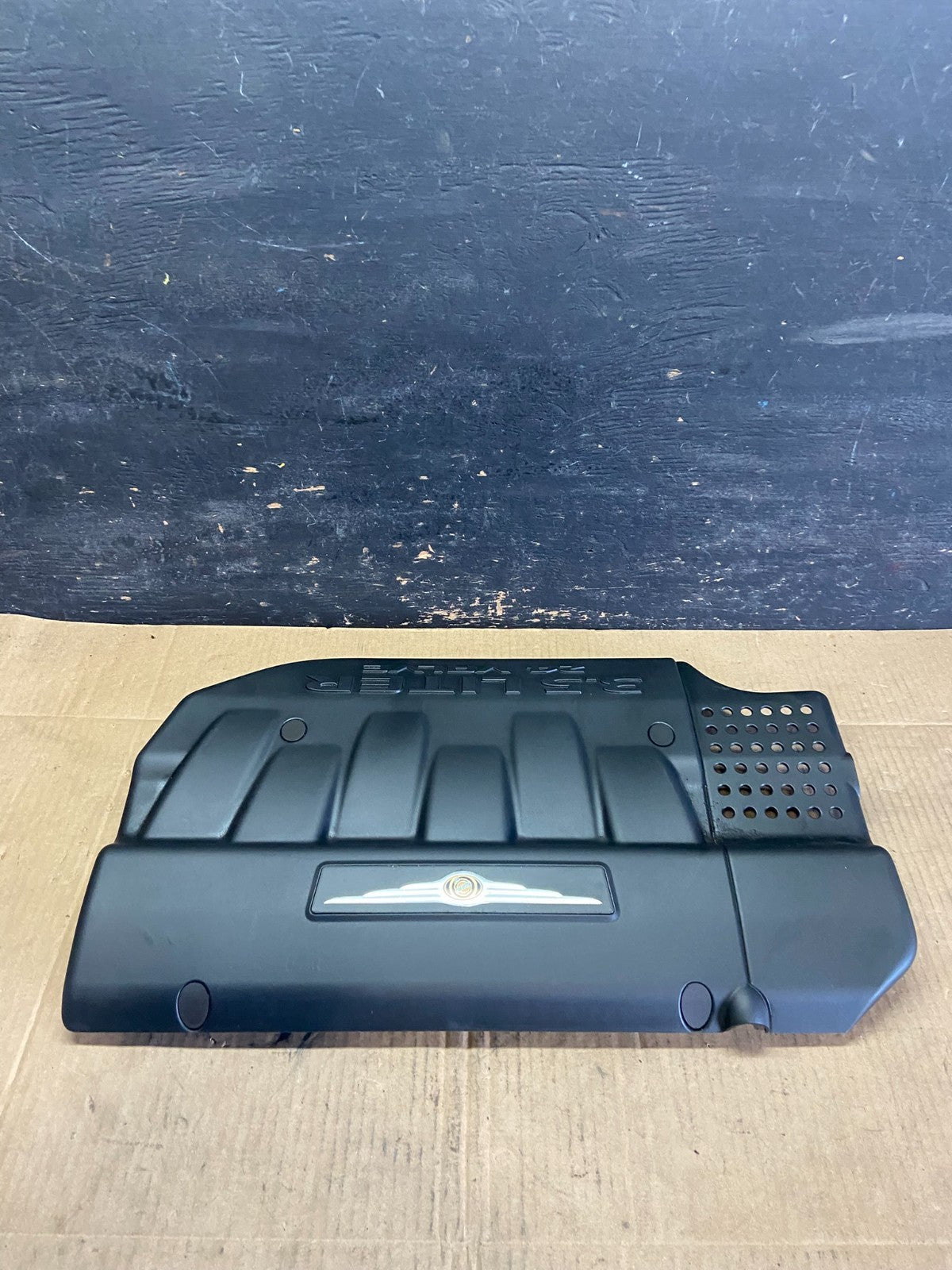 2004 2005 2006 Chrysler Pacifica 3.5L Engine Cover Motor R7346 DG1