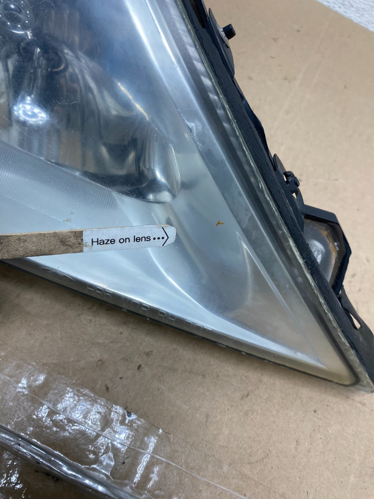 2000 to 2005 Mercury Sable Right Passenger Side Halogen Headlight AE6748 DW5