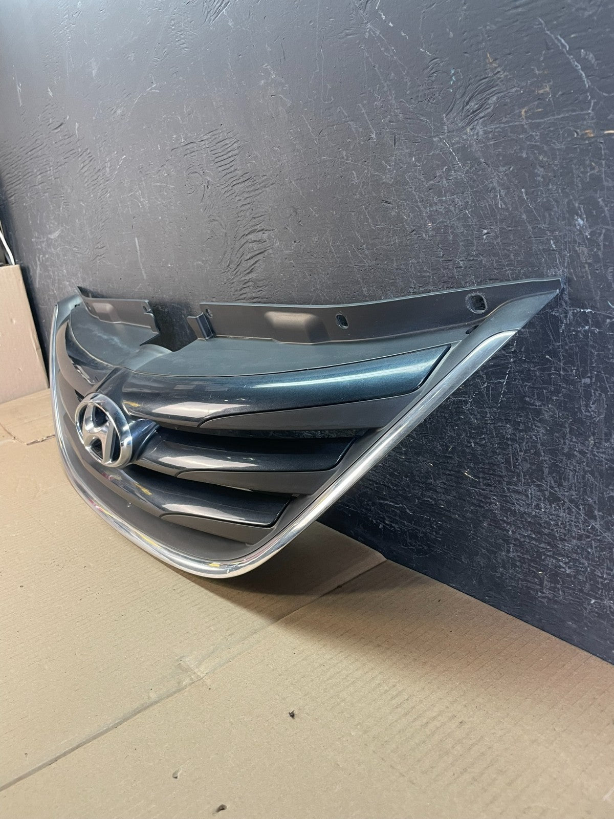 2011 to 2014 Hyundai Sonata Front Upper Grill Grille ae3527 DG1