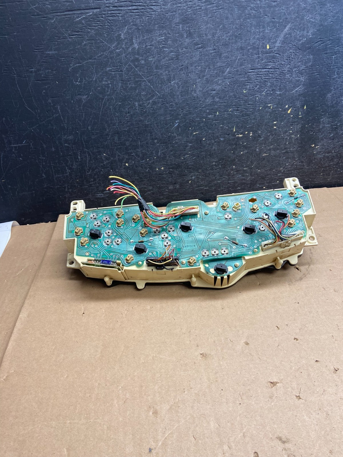 1998 to 2000 Ford Ranger Speedometer Instrument Cluster AI3014 DG5