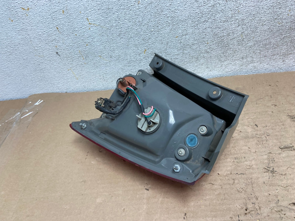 2010 2011 2012 Kia Sorento Left Driver LH Side Tail Light AI1020 LK5