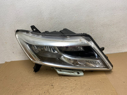 2013 to 2016 Nissan Pathfinder Right Passenger RH Side Headlight AI1311 DW0