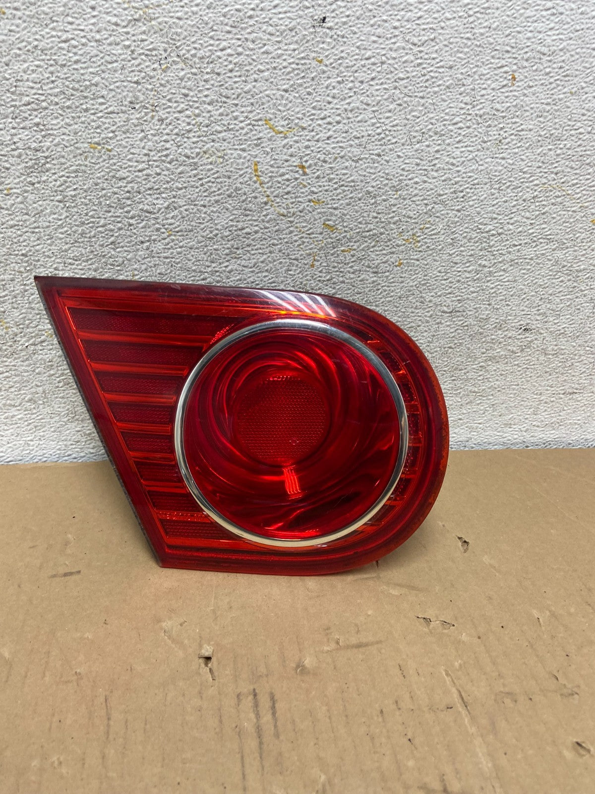 2004 to 2006 Kia Amanti Driver Left LH Side Tail Light Inner AH2685 DW0