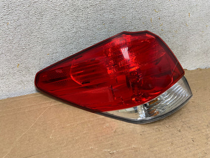 2010-2014 Subaru Outback Wagon Left Driver Lh Side Tail Light AH8441 LK1