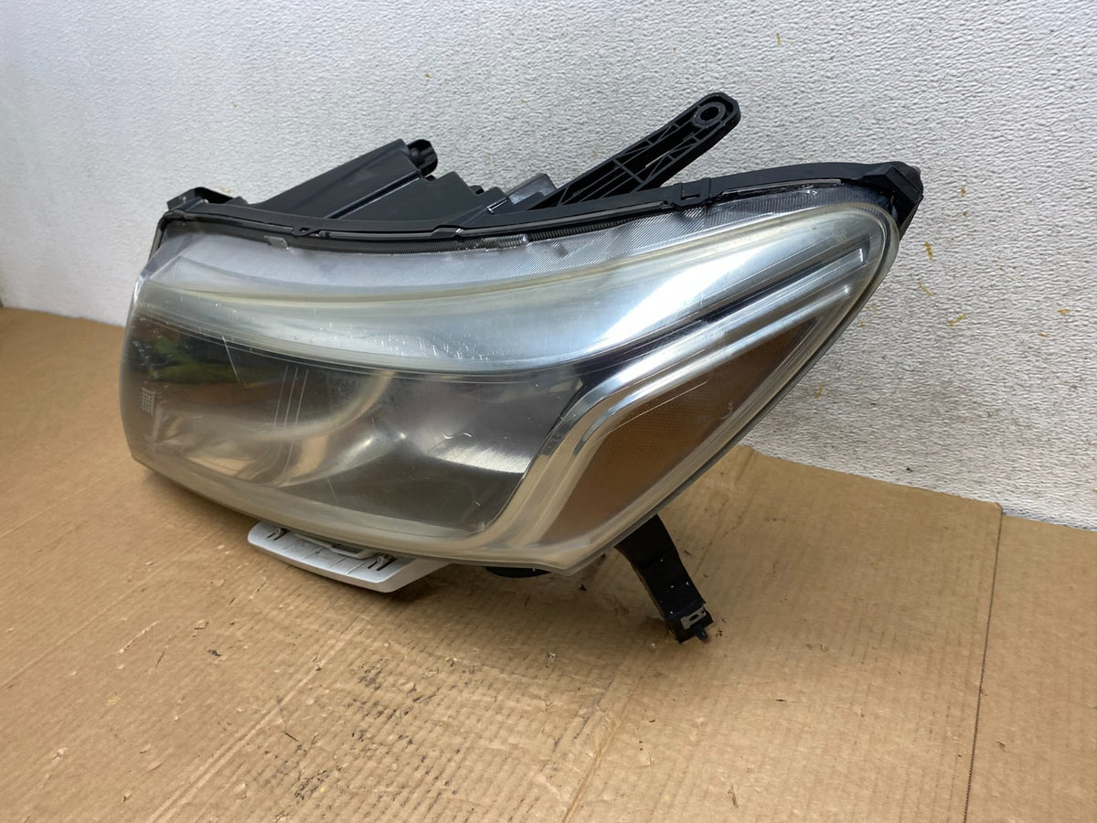 2013 to 2016 Nissan Pathfinder Left Driver LH Side Headlight Halogen AI67161
