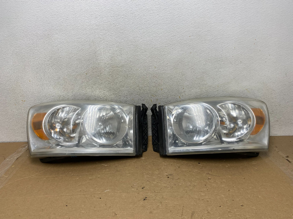 2006 to 2008 Dodge Ram Left+Right Side Set Halogen Headlights AH8426 DW0