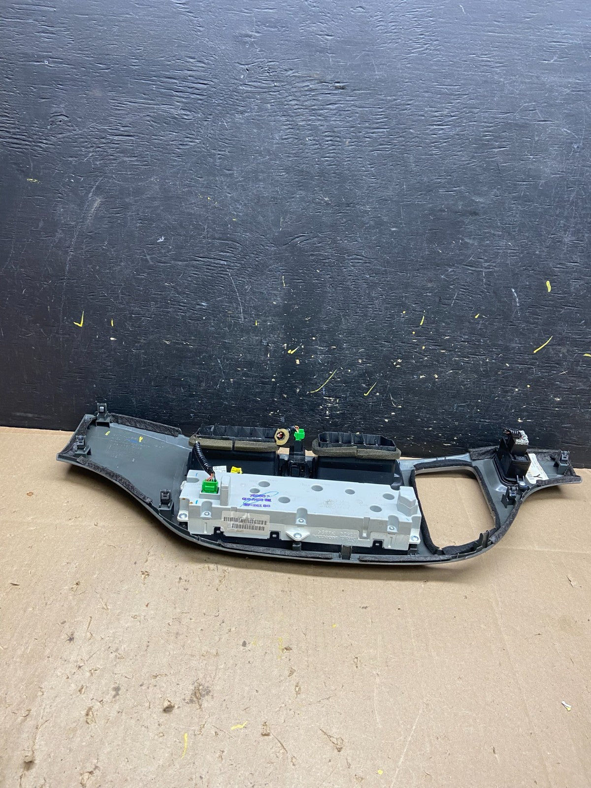 2005 to 2010 Honda Odyssey Radio Climate Control Dash Trim Bezel U4726 DG5