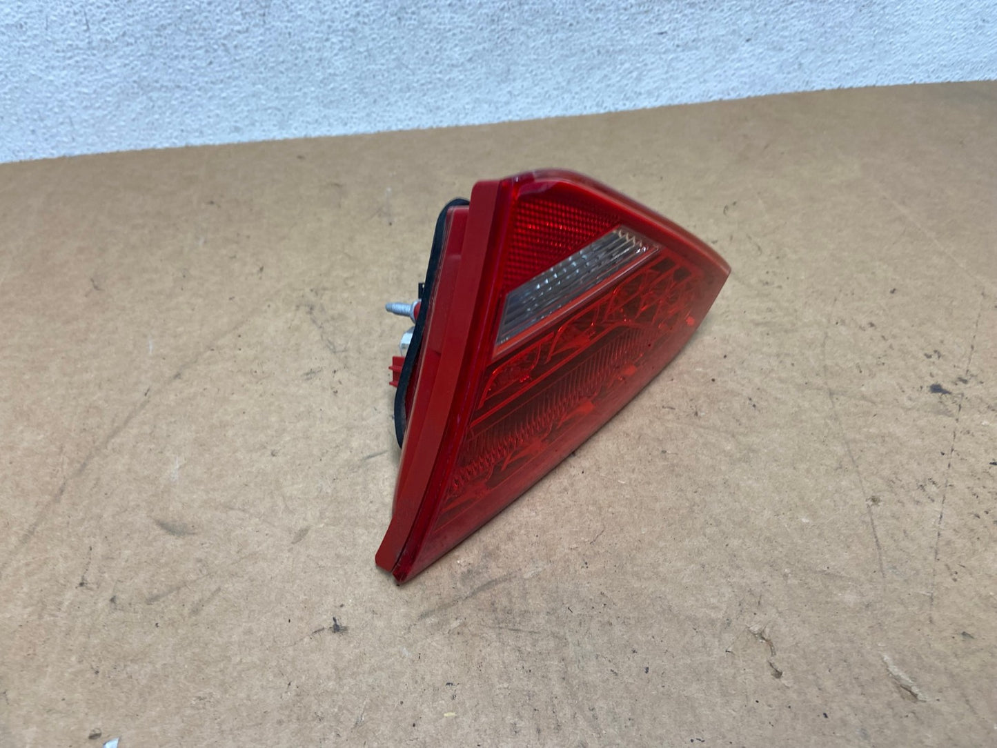 2008-2012 Audi A5 Right Passenger Rh Side Inner LED Tail Light AE3148 LK2