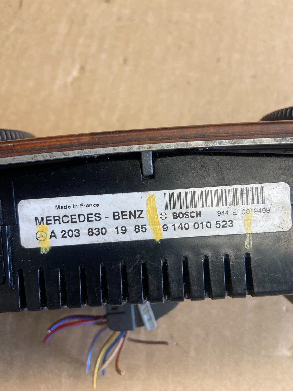 2005-2009 Mercedes W209 CLK350 A/C Heater Climate Control Trim OEM AB9233 DG4