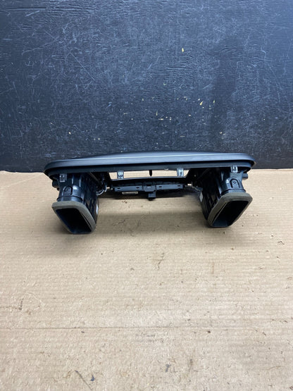 2015 to 2016 Chrysler 200 Dashboard Center Air Vent AH3986 DG3
