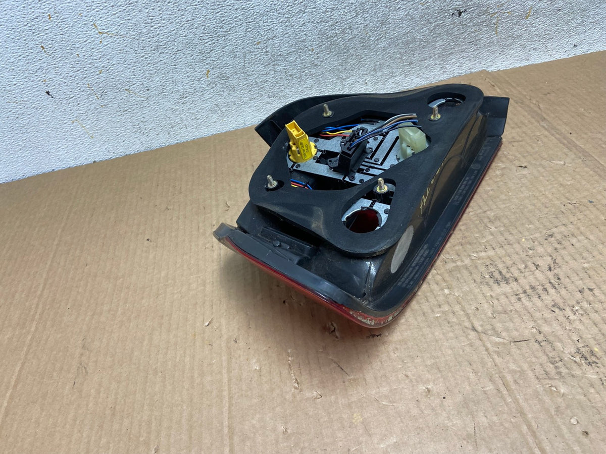 2001- 2003 BMW 5 Series E39 530i Right Passenger Rh Tail Light AI6611 LK4
