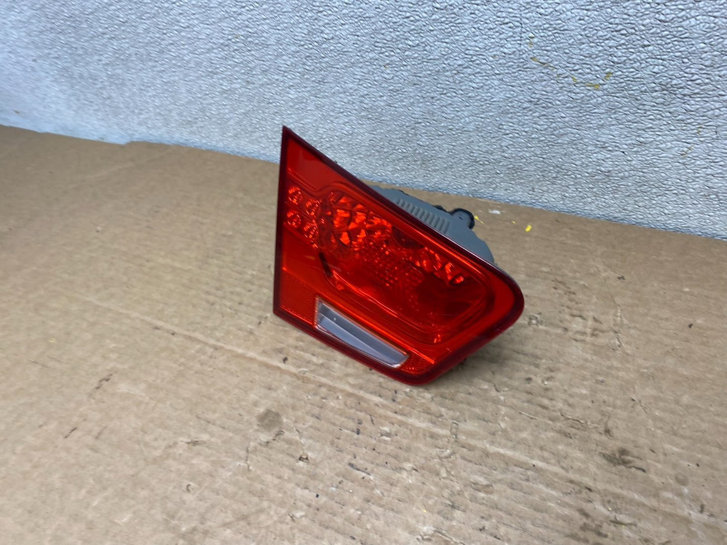2010 to 2013 Kia Forte Left Driver LH Side Tail Light Inner Oem Z2644 DW1
