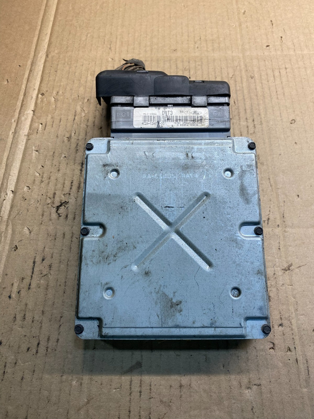 2004 Ford E-Series 4.6L Engine Control Computer ECU 4c2a-12a650-dd AB2704 DG0