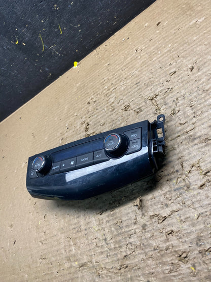 2013 2014 2015 Nissan Altima A/C Temperature Climate Control S9101 DG1