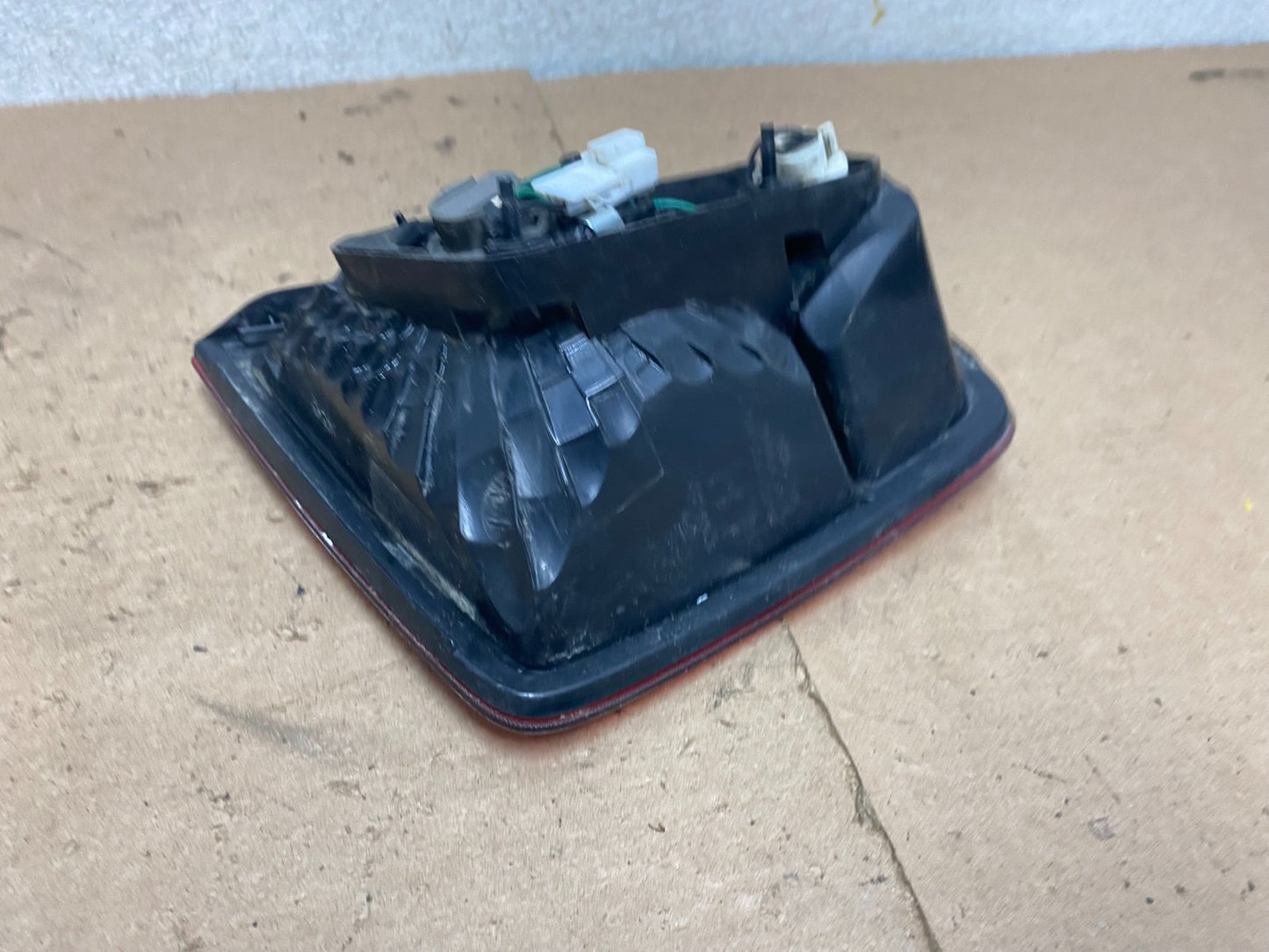 2009 2010 2011 Kia Borrego Left Driver LH Side Inner Tail Light P5266 DG6