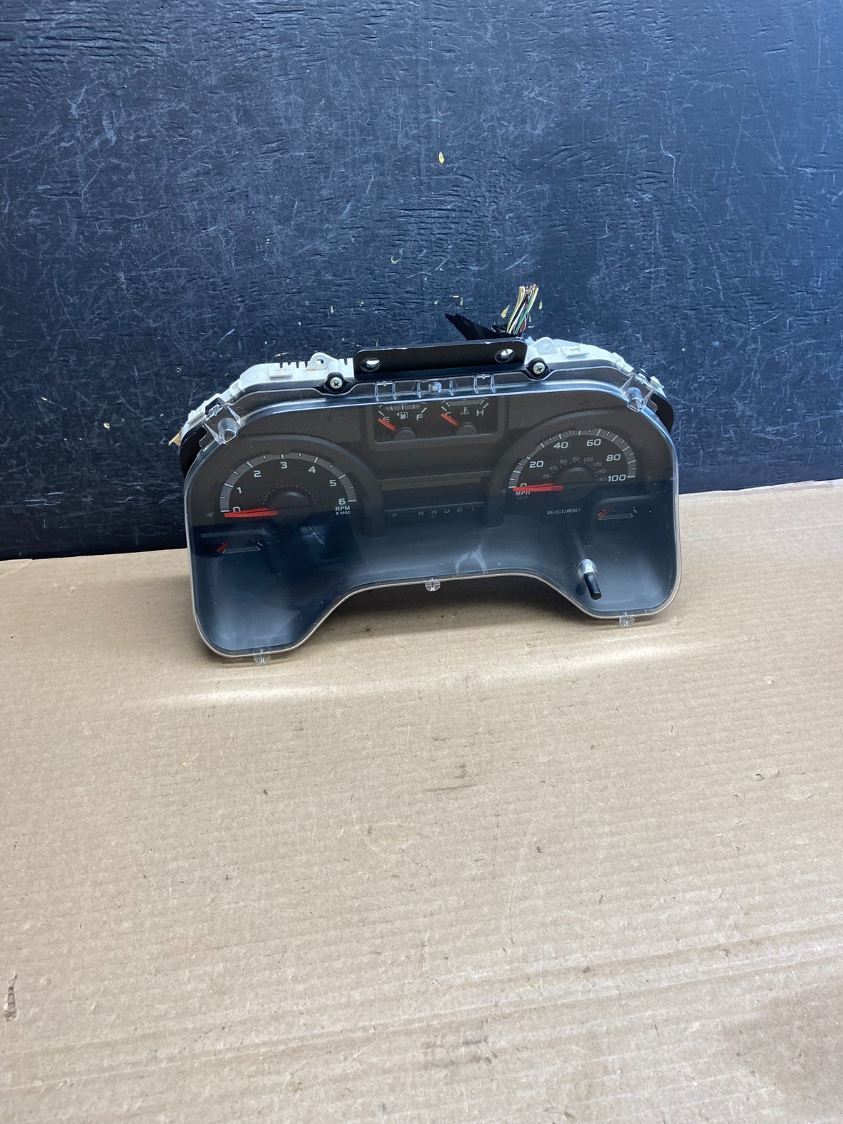 2009 Ford E150 E250 E350 VAN Gauge Speedometer Cluster AH1442 DG0