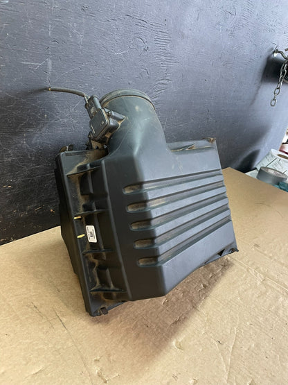 2007 to 2010 BMW X5 Air Intake Cleaner Filter Housing Box af5376 DG2