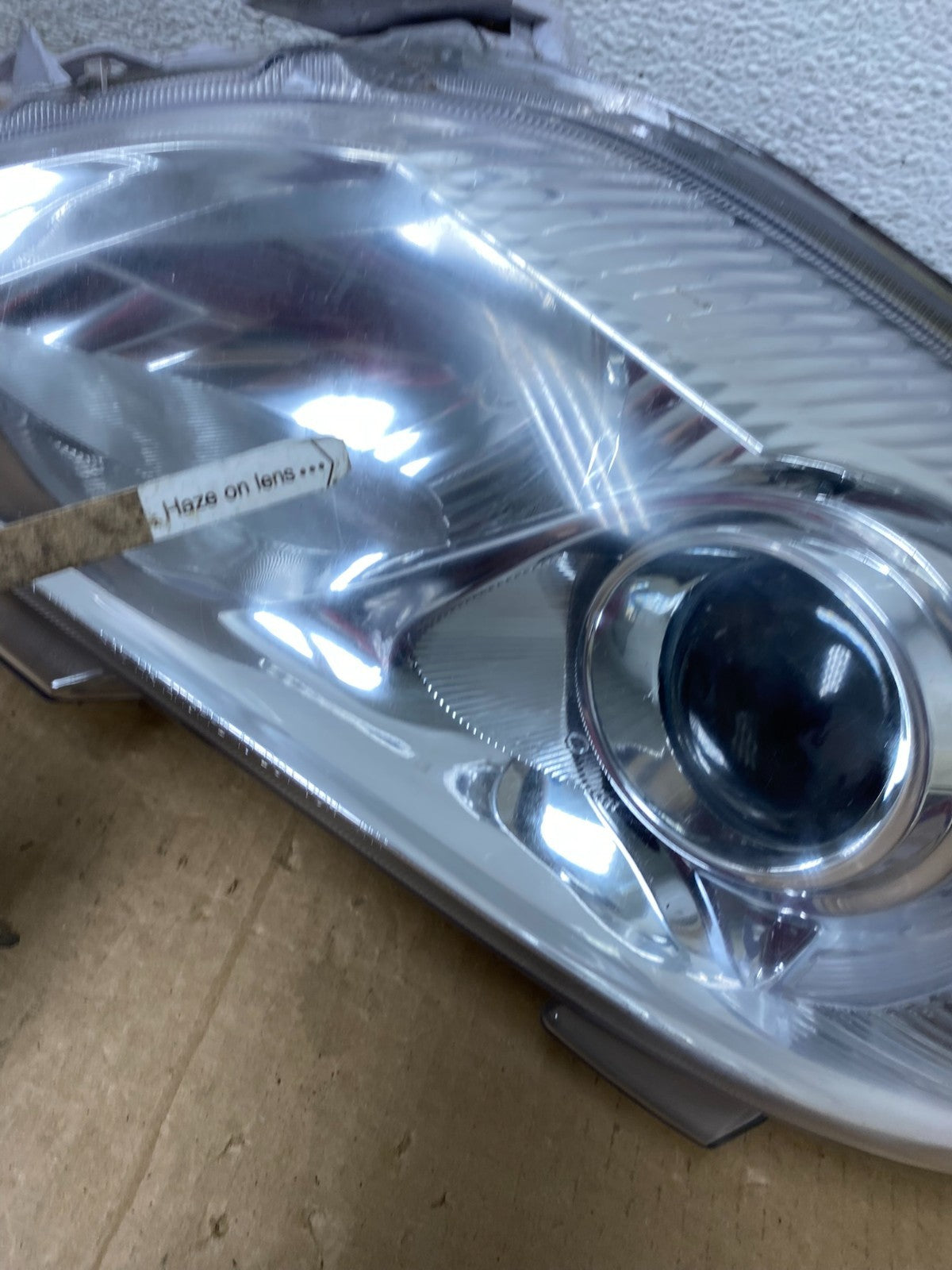 2010 - 2011 Toyota Camry Left+Right Halogen Headlights AG2452 DW6