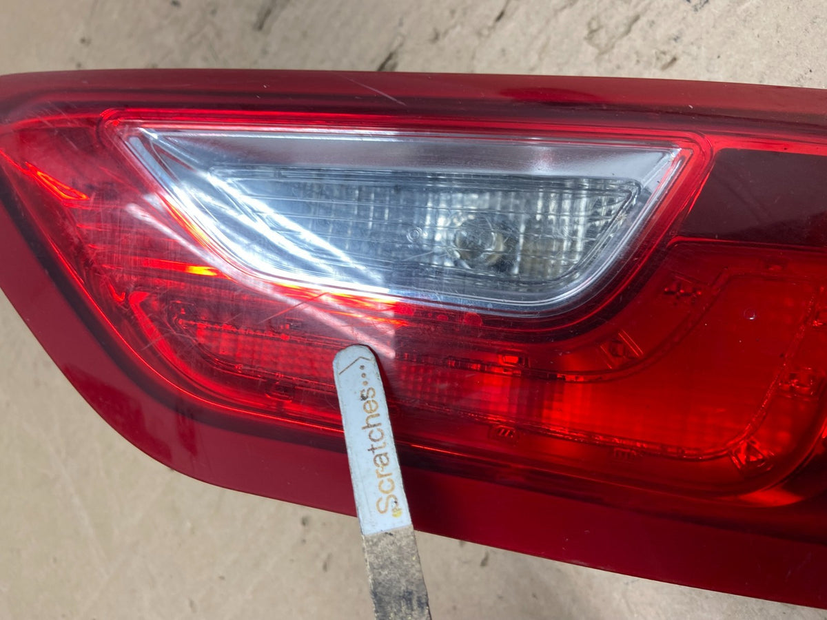 2016 - 2019 Chevrolet Malibu Right Passenger RH Inner Tail Light AI1045 DW3