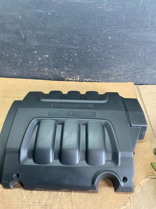 2005 to 2007 Honda Odyssey Black Engine Cover Q8500 DG0