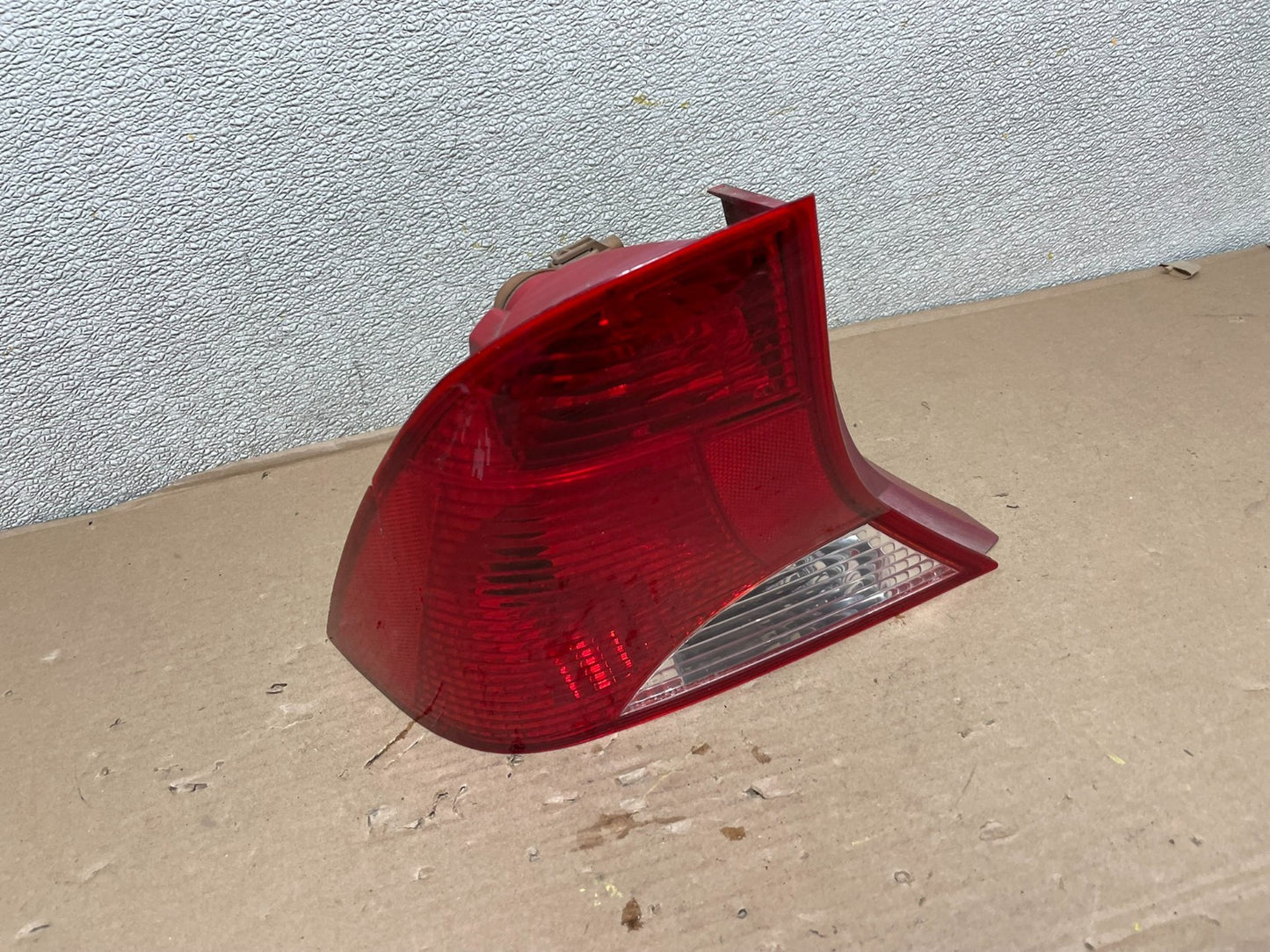 2000 to 2004 Ford Focus Left Driver Side Tail Light OEM AA9965 LK0