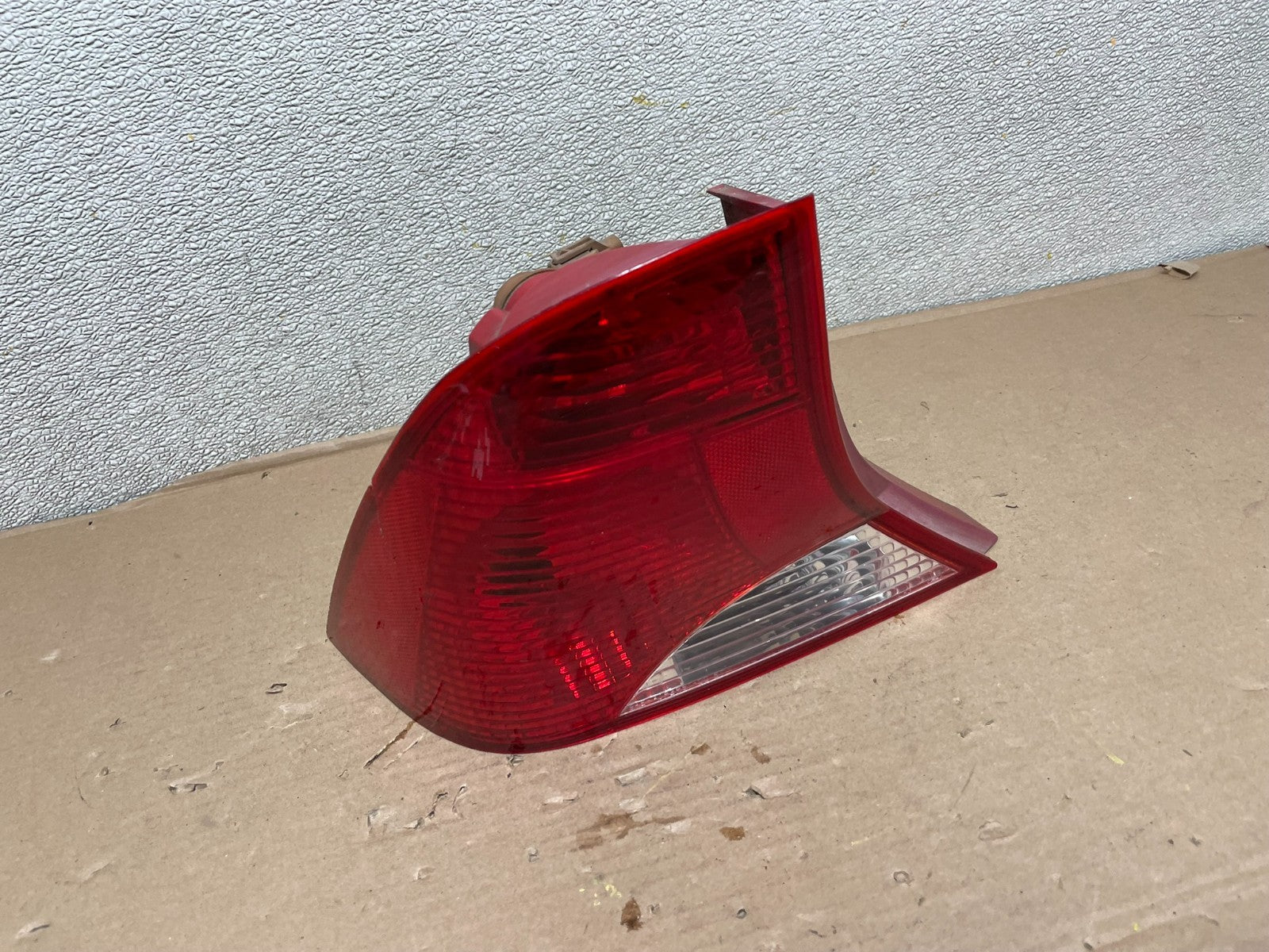 2000 to 2004 Ford Focus Left Driver Side Tail Light OEM AA9965 LK0