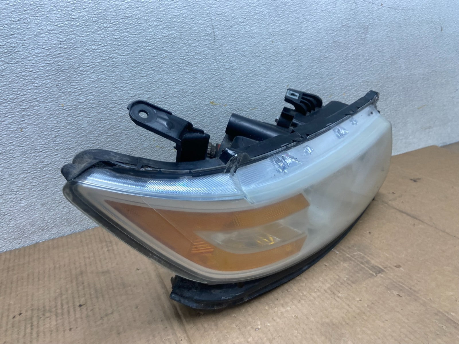 2011 to 2013 Honda Odyssey Front Right Passenger Headlight Halogen AA6218 DW2