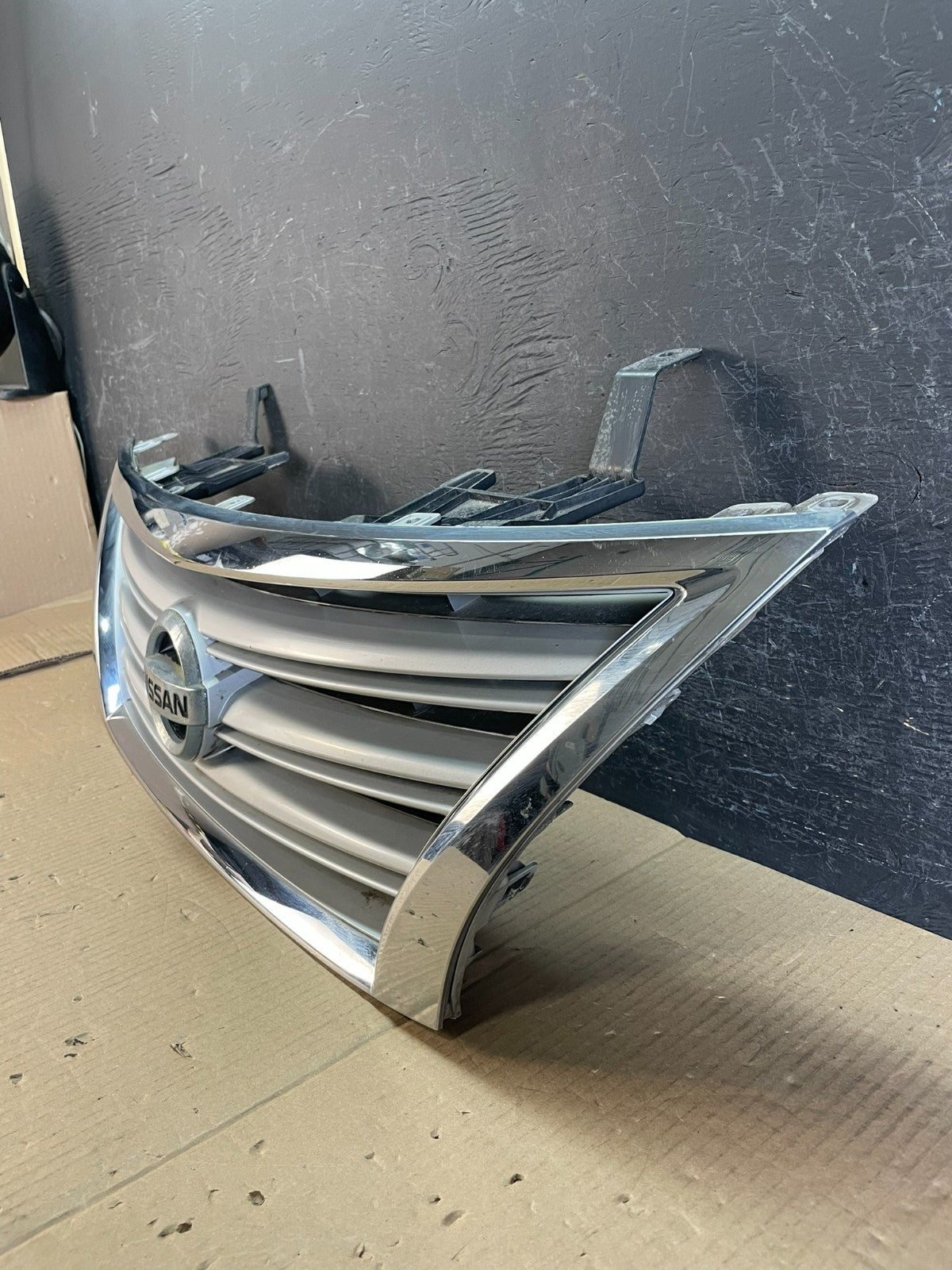 2013 to 2015 Nissan Sentra Front Upper Chrome Grill Grille AE3761 DG1