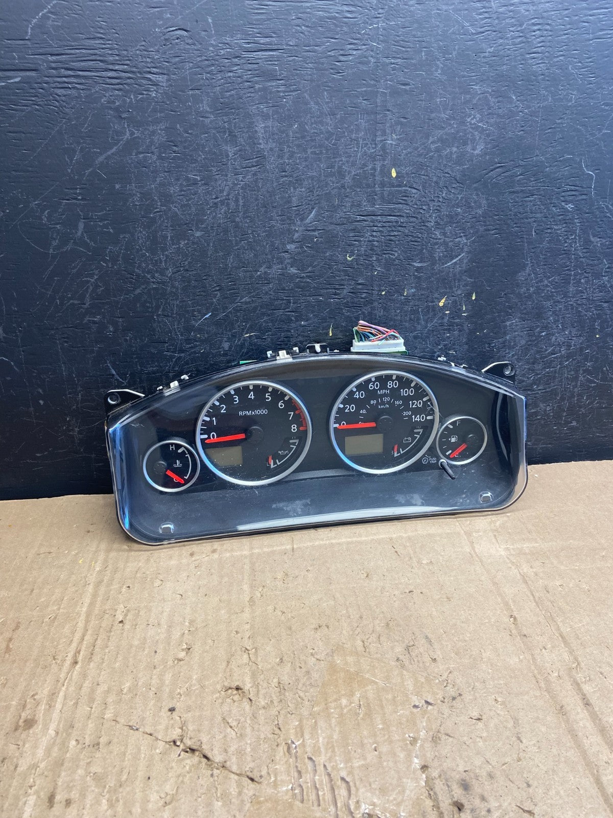2006-2007 Nissan Pathfinder Xterra Cluster Speedometer Instrument AE2007 DG0