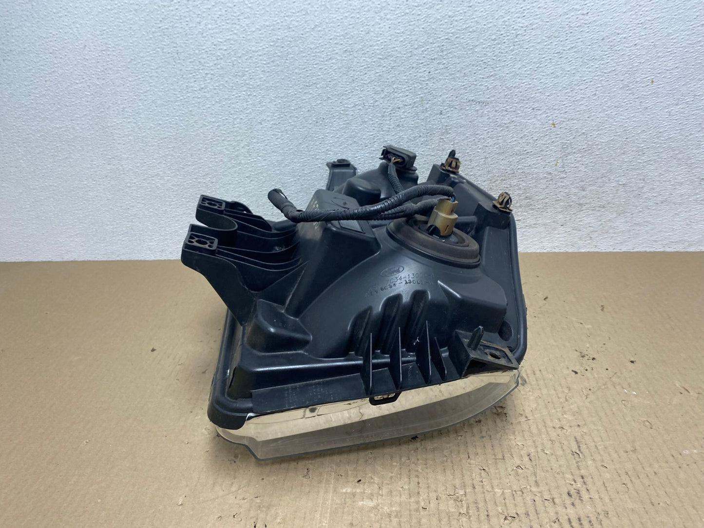 2008 to 2010 Ford F250 Super Duty Right Passenger RH side Headlight AE7130 LK8