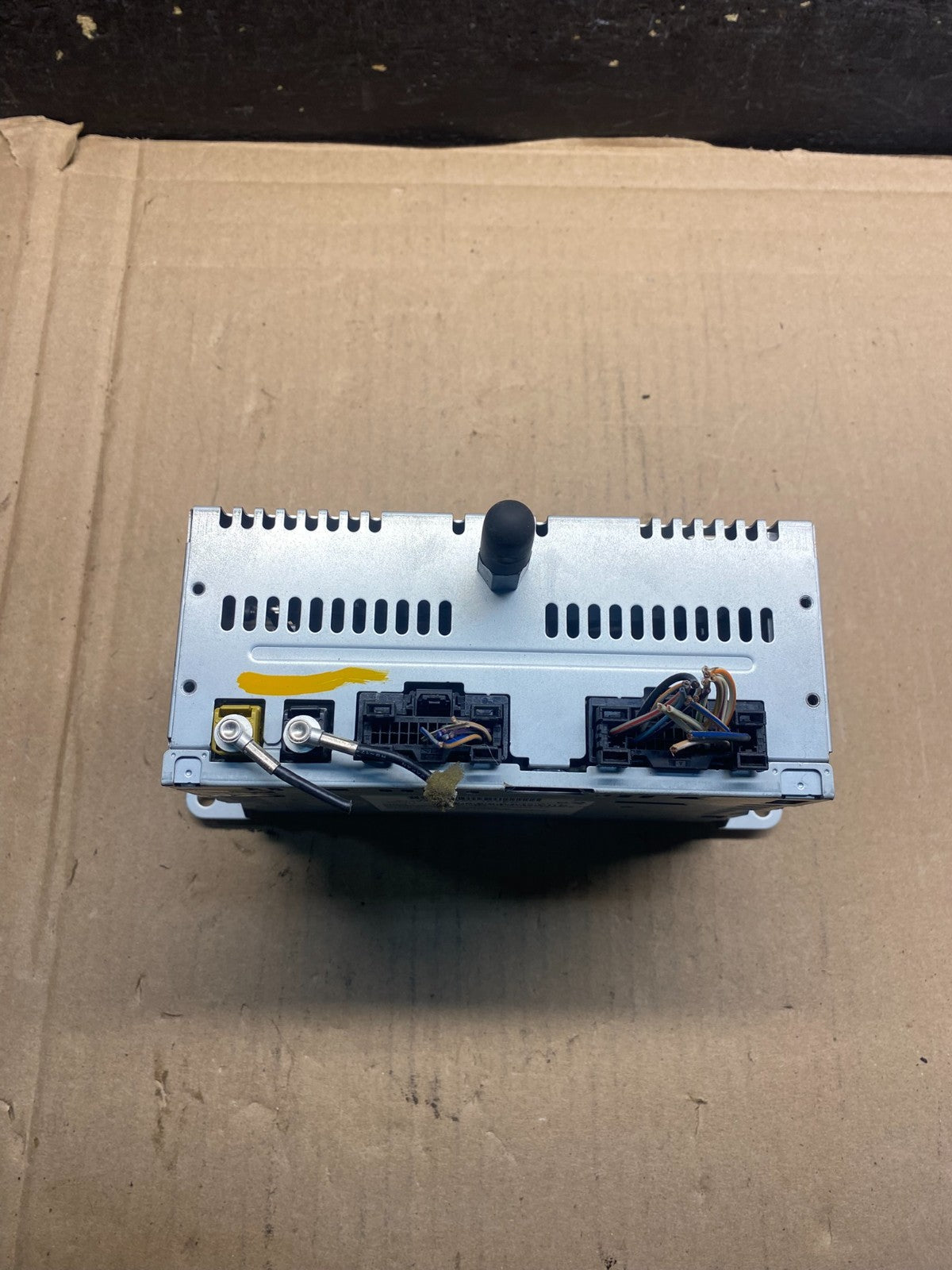 2012 to 2014 Ford Edge AM/FM Radio Reciever aj0509 DG5
