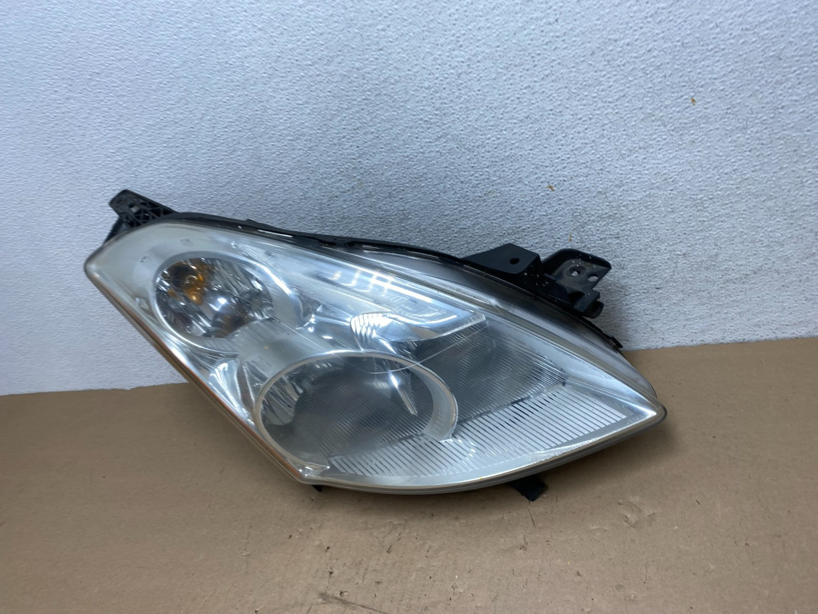 Sedan 2010 2011 2012 Nissan Altima Headlight Right Passenger Rh AG3428 DW1
